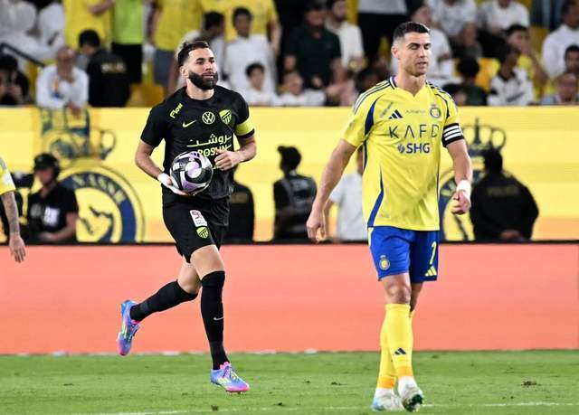 开云体育在线-C罗罢赛真相出炉：自己人被架空，球队引援被对手干扰叫停